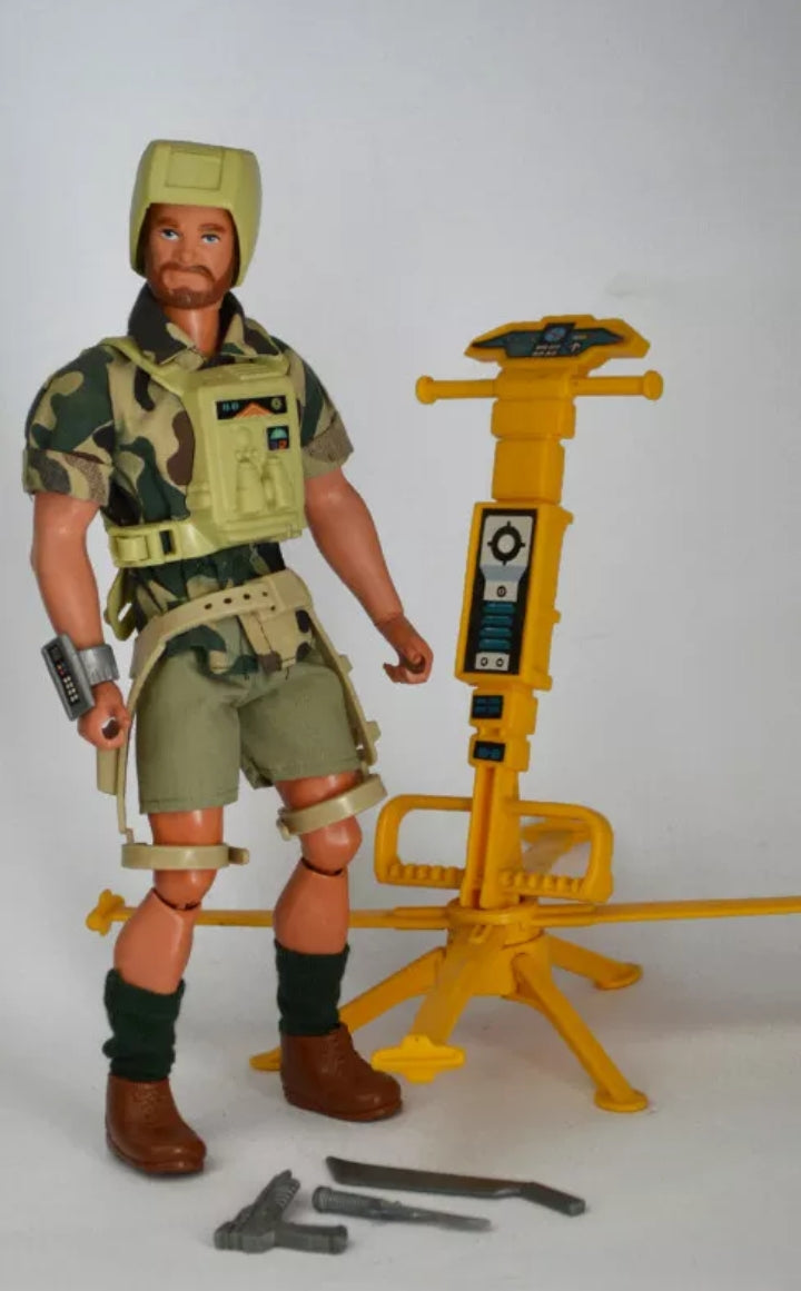 MATTEL, BIG JIM, DR. ALEC 9300 EUR 35,00 - FR MATTEL, BIG JIM, DR. ALEC 9300 EUR 35,00 - FR